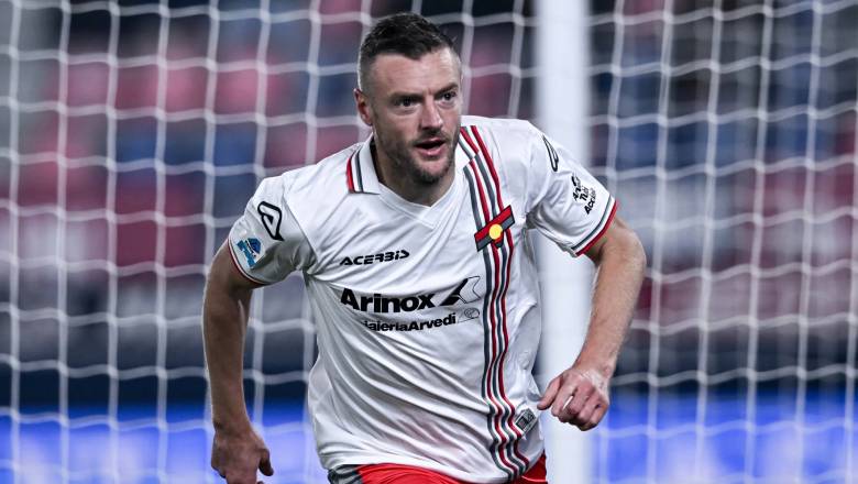 38-year-old Jamie Vardy makes history with Serie A Player of the Month award - Ảnh 1