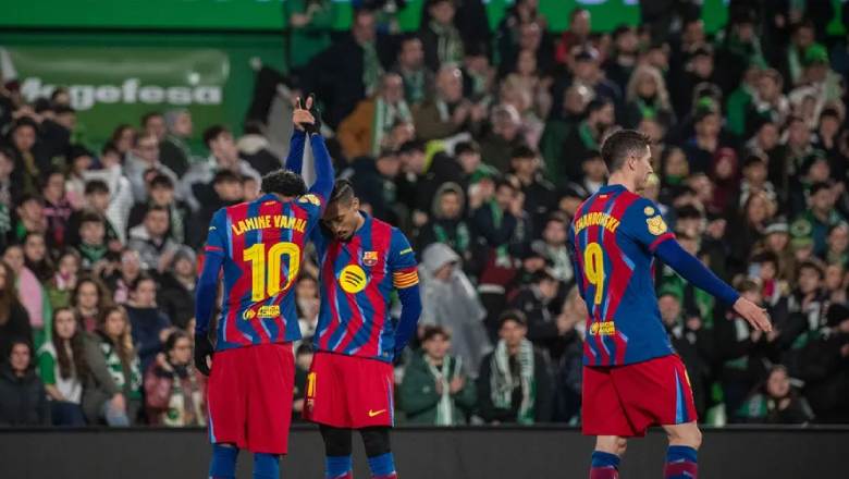 Last-eight bound: Barcelona cruise past Racing Santander in Copa del Rey - Ảnh 1