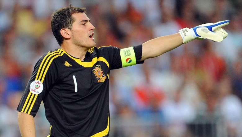 Top 7 goalkeepers with the most all-time clean sheets in the Euros: Van der Sar and Casillas head the elite list - Ảnh 1