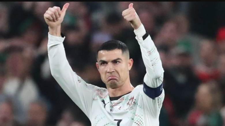 Strikers with the most red cards in football history: Zlatan's record remains unrivaled - Ảnh 2