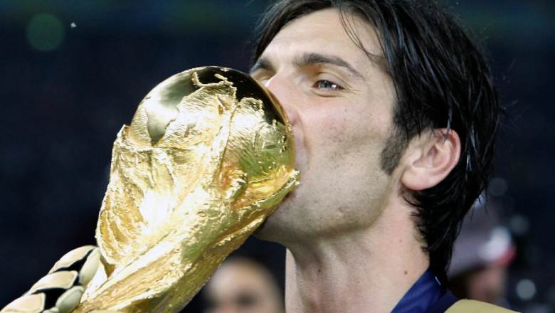 Who is the best Italian goalkeeper of all time? Buffon, Zoff, and more - Ảnh 3